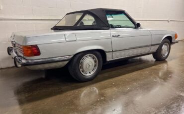 Mercedes-Benz-SL-Class-1972-Convertible-26
