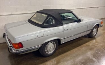 Mercedes-Benz-SL-Class-1972-Convertible-29