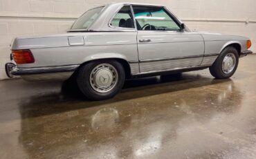 Mercedes-Benz-SL-Class-1972-Convertible-32
