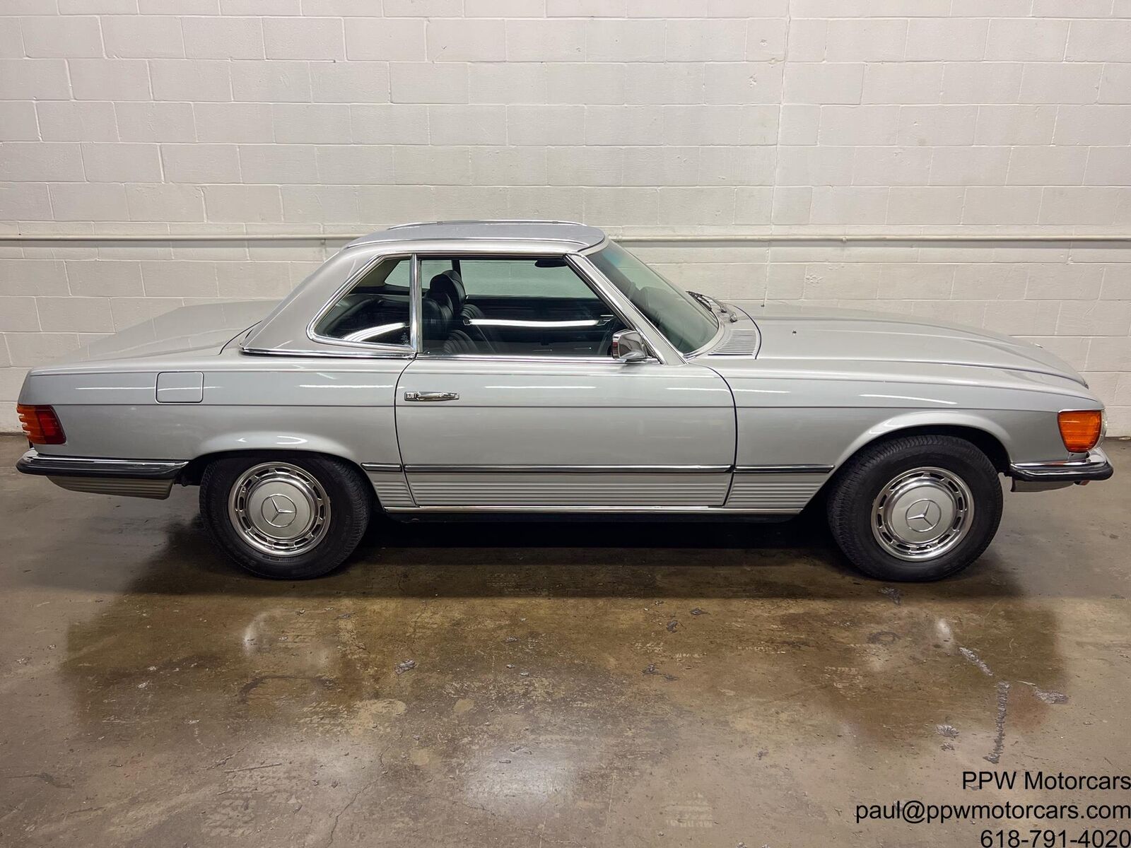 Mercedes-Benz-SL-Class-1972-Convertible-33