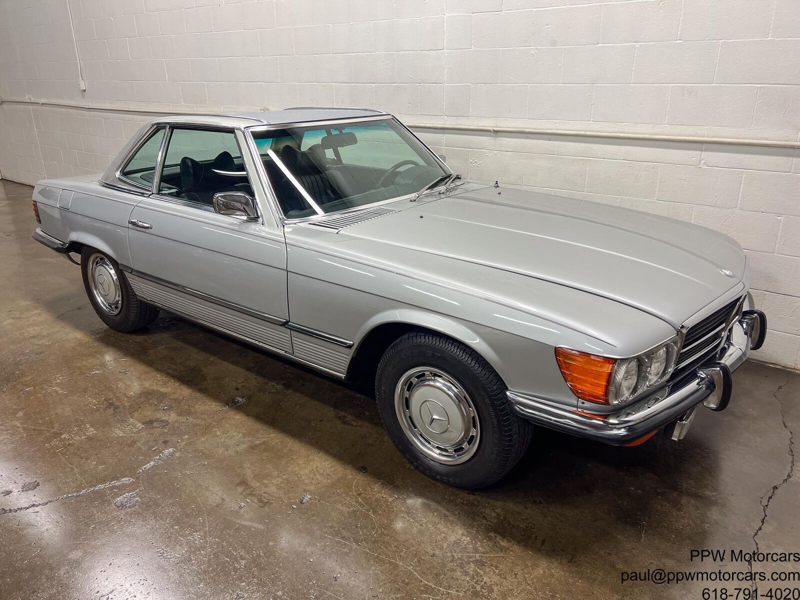 Mercedes-Benz-SL-Class-1972-Convertible-34