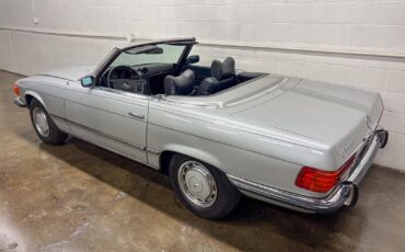 Mercedes-Benz-SL-Class-1972-Convertible-5