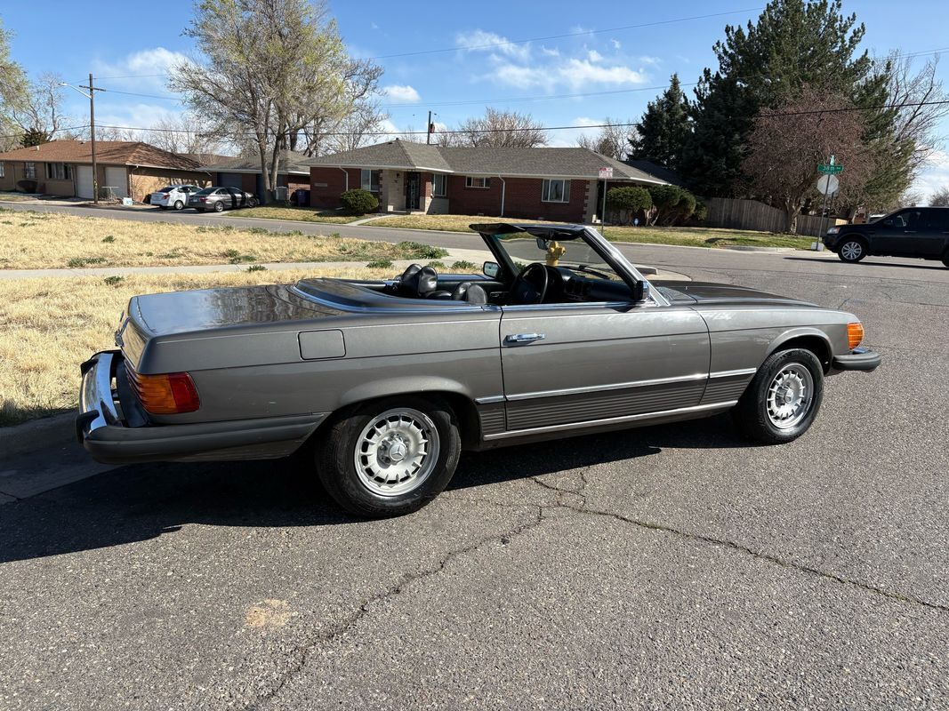 Mercedes-Benz-SL-Class-1974-13
