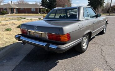 Mercedes-Benz-SL-Class-1974-18