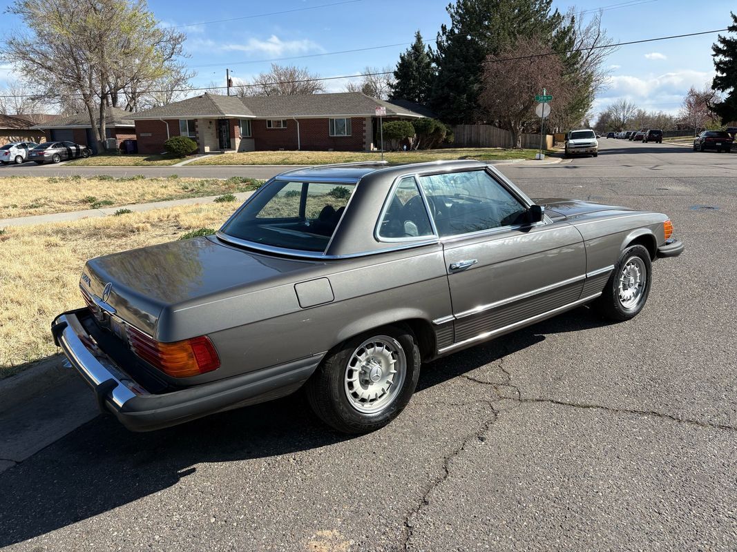 Mercedes-Benz-SL-Class-1974-19