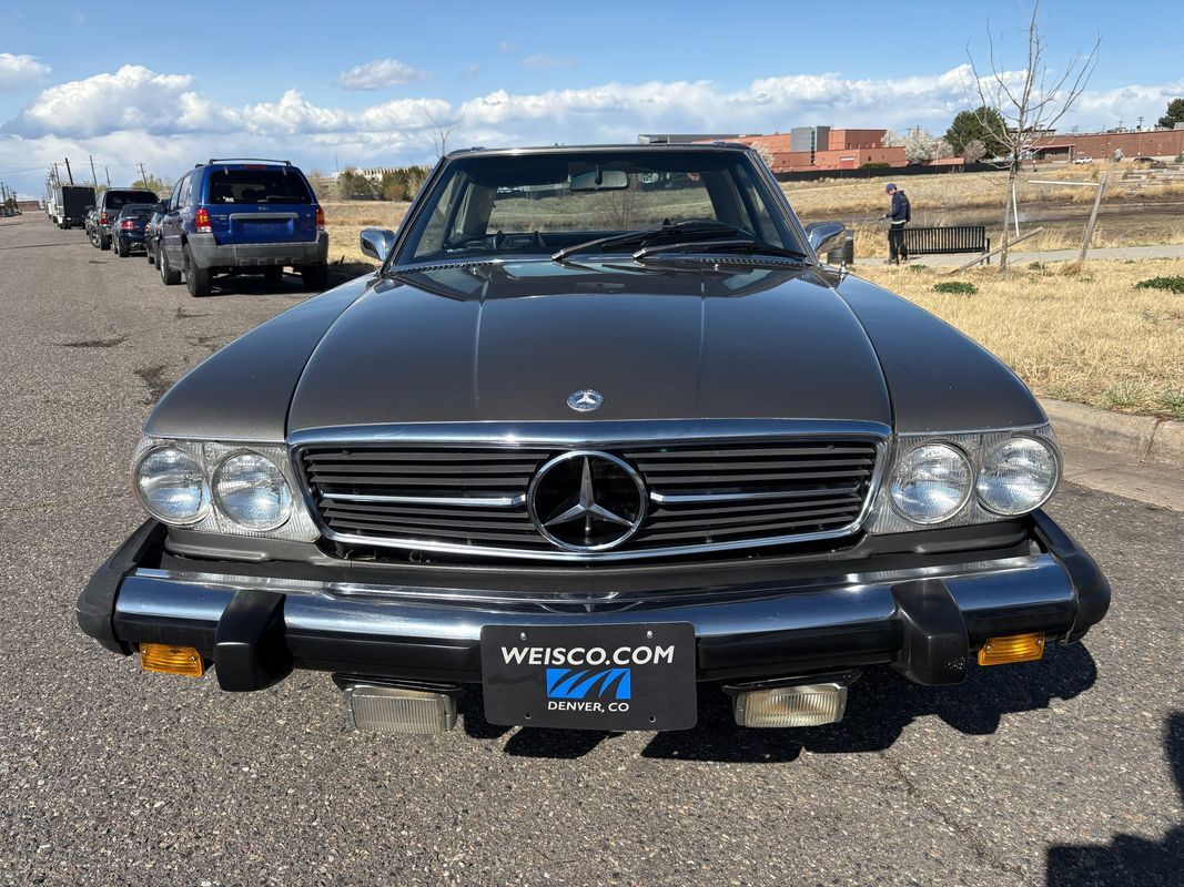 Mercedes-Benz-SL-Class-1974-25