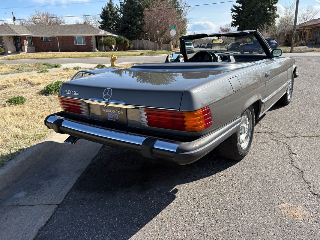Mercedes-Benz-SL-Class-1974-3