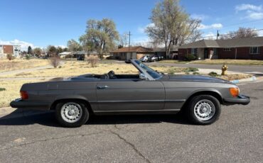 Mercedes-Benz-SL-Class-1974-33