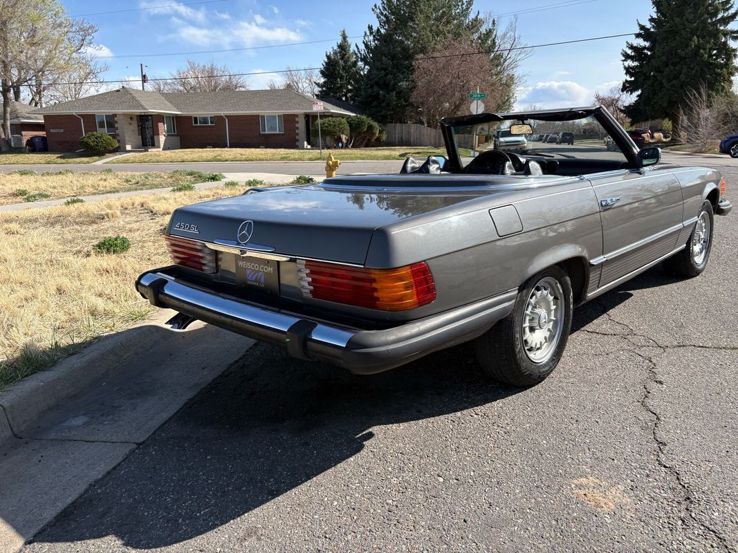 Mercedes-Benz-SL-Class-1974-34