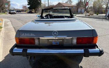 Mercedes-Benz-SL-Class-1974-4