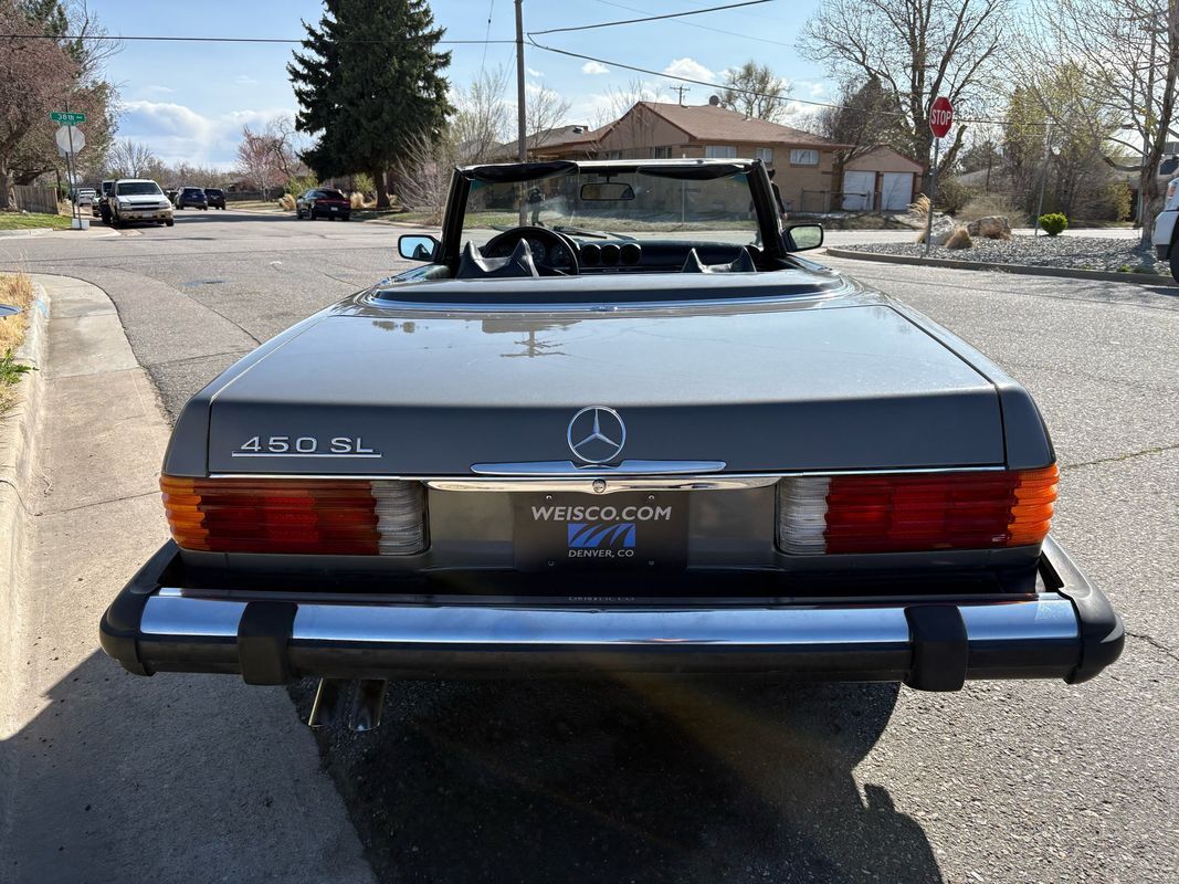 Mercedes-Benz-SL-Class-1974-4