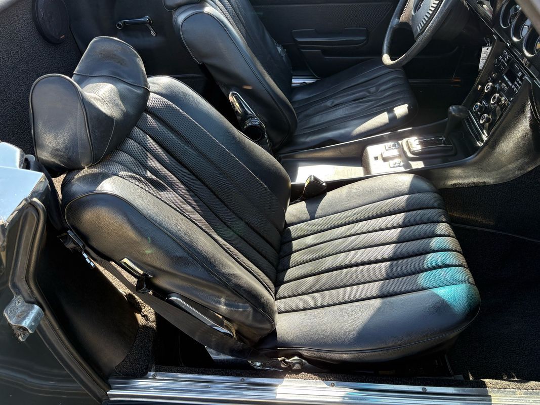 Mercedes-Benz-SL-Class-1974-9