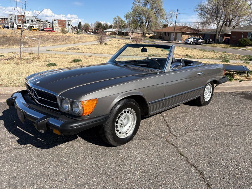 Mercedes-Benz-SL-Class-1974