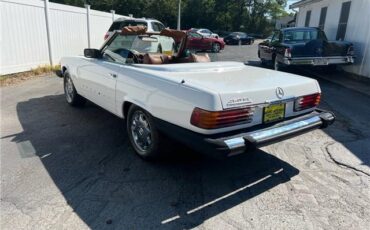 Mercedes-Benz-SL-Class-1976-4