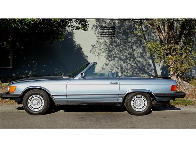 Mercedes-Benz-SL-Class-1977-CONVERTIBLE-1