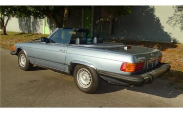 Mercedes-Benz-SL-Class-1977-CONVERTIBLE-5