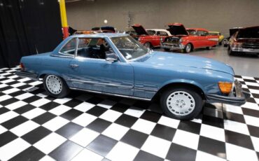 Mercedes-Benz-SL-Class-1977-Coupe-10