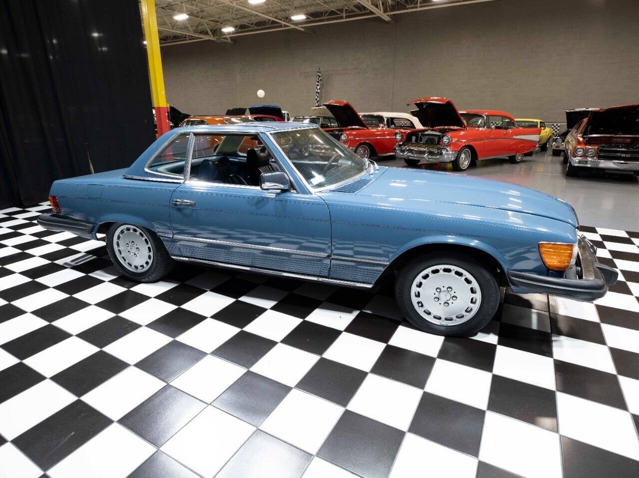 Mercedes-Benz-SL-Class-1977-Coupe-10