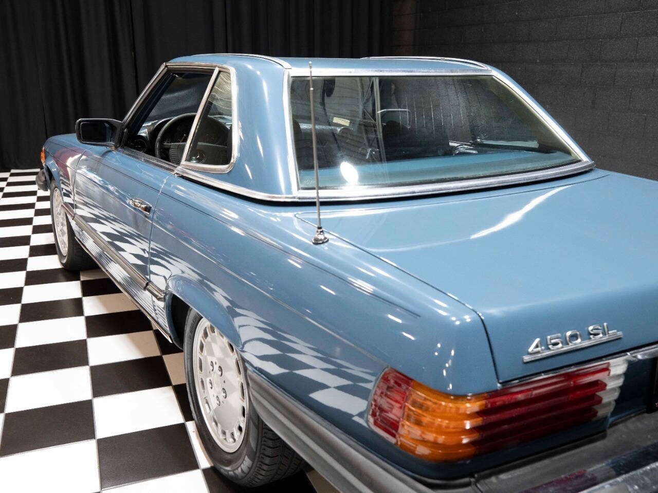 Mercedes-Benz-SL-Class-1977-Coupe-18