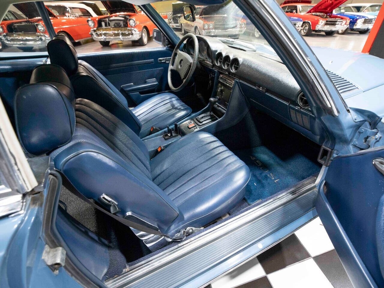 Mercedes-Benz-SL-Class-1977-Coupe-28