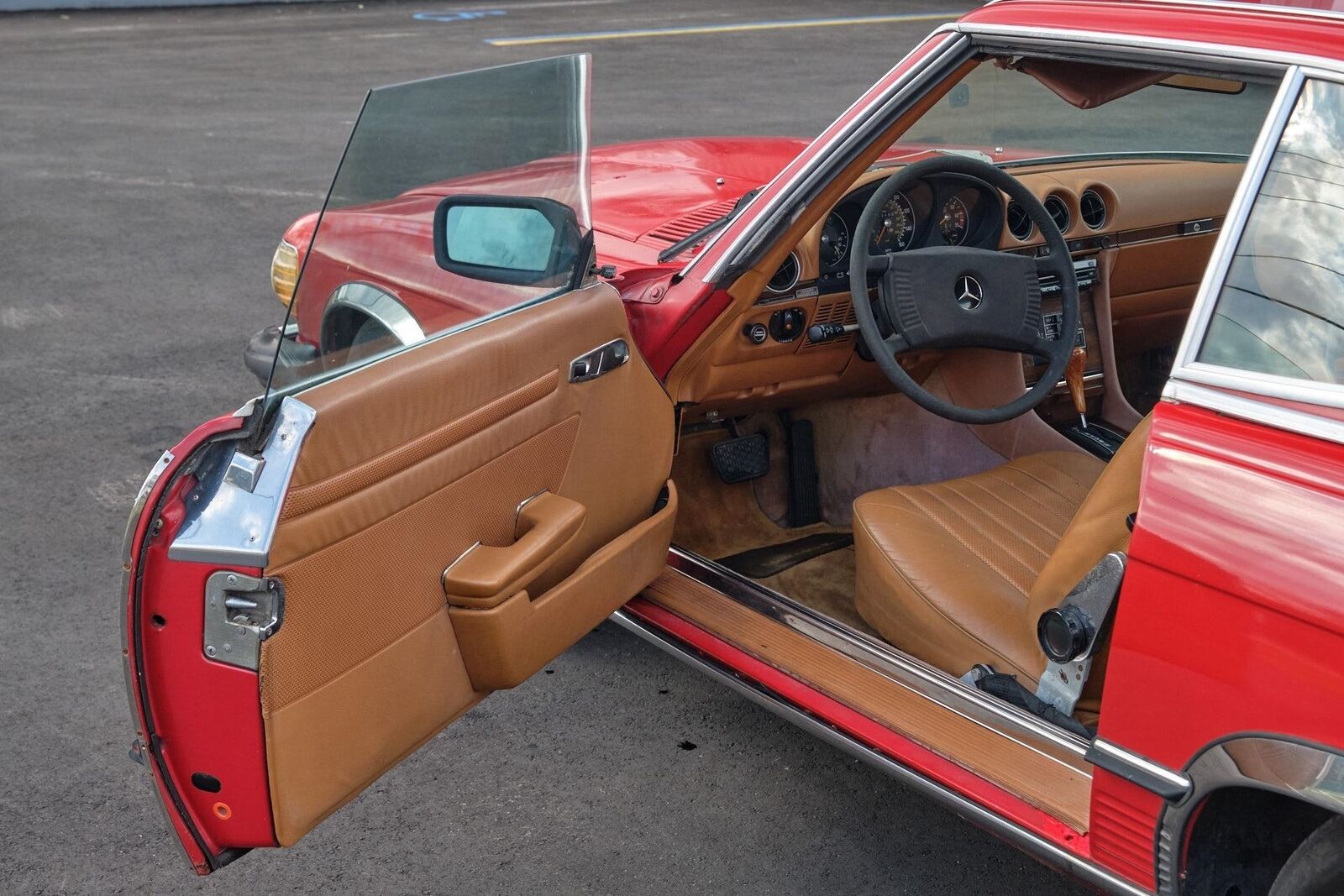 Mercedes-Benz-SL-Class-1978-2-Door-10