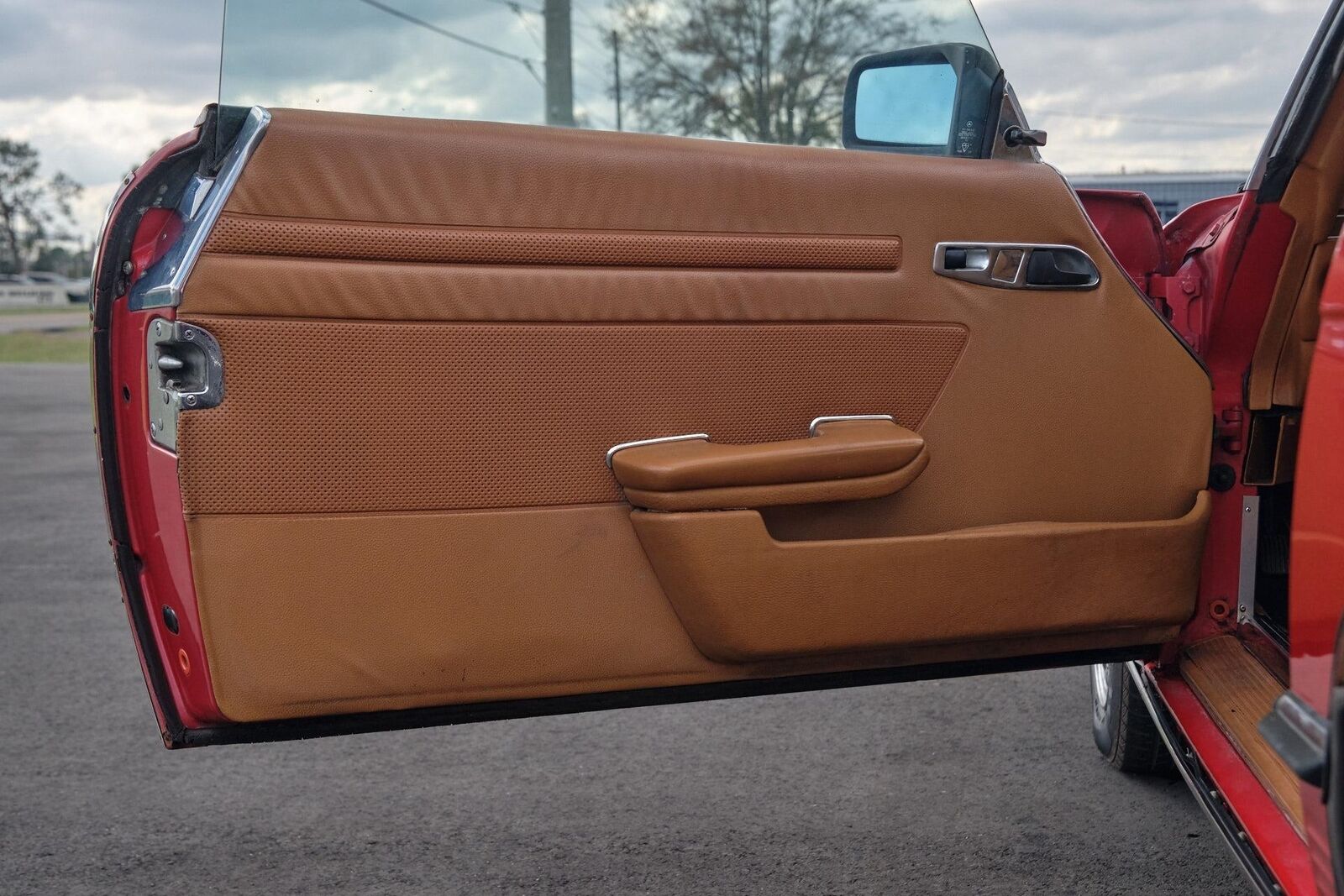 Mercedes-Benz-SL-Class-1978-2-Door-18