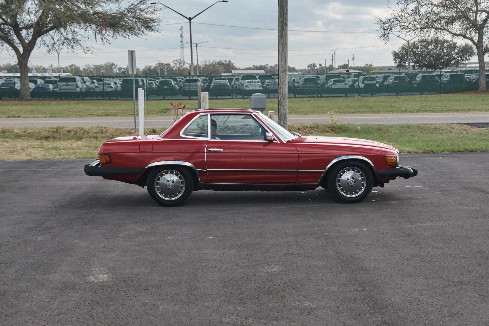 Mercedes-Benz-SL-Class-1978-2-Door-6