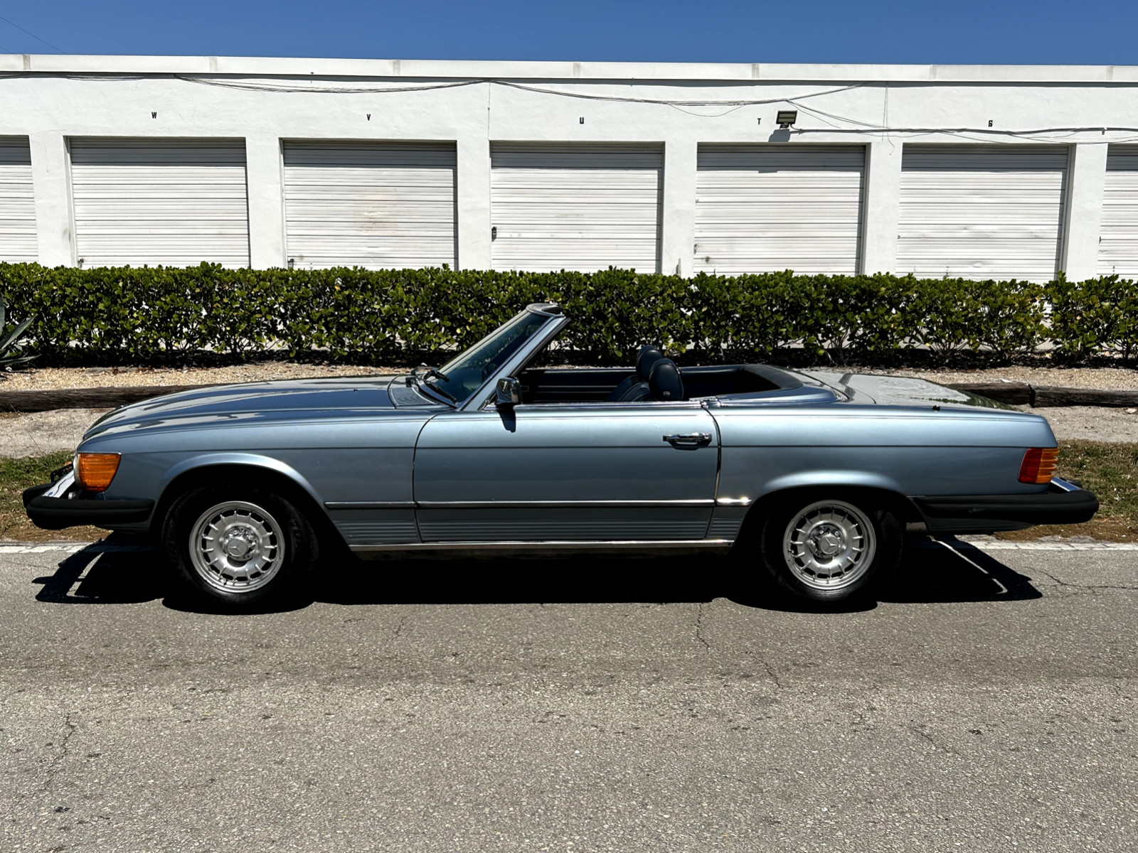 Mercedes-Benz-SL-Class-1979-Convertible-1