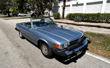 Mercedes-Benz-SL-Class-1979-Convertible-14