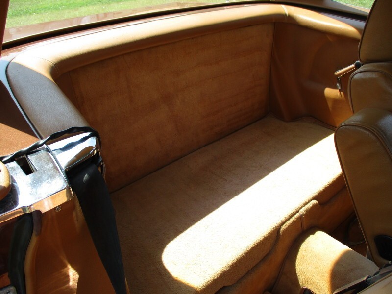 Mercedes-Benz-SL-Class-1979-Convertible-15