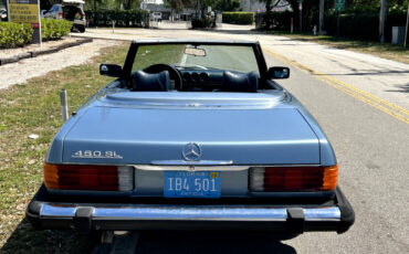 Mercedes-Benz-SL-Class-1979-Convertible-16