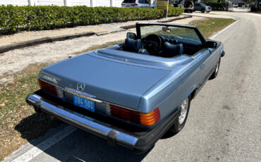 Mercedes-Benz-SL-Class-1979-Convertible-17