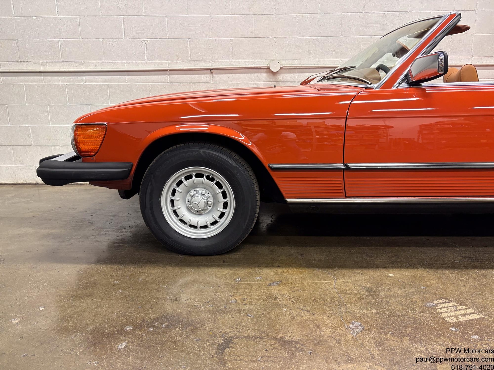 Mercedes-Benz-SL-Class-1979-Convertible-18