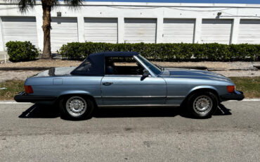 Mercedes-Benz-SL-Class-1979-Convertible-22