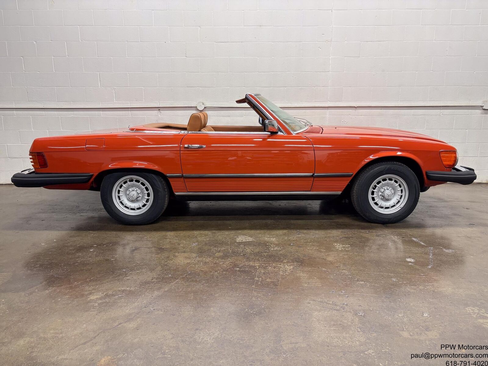 Mercedes-Benz-SL-Class-1979-Convertible-25