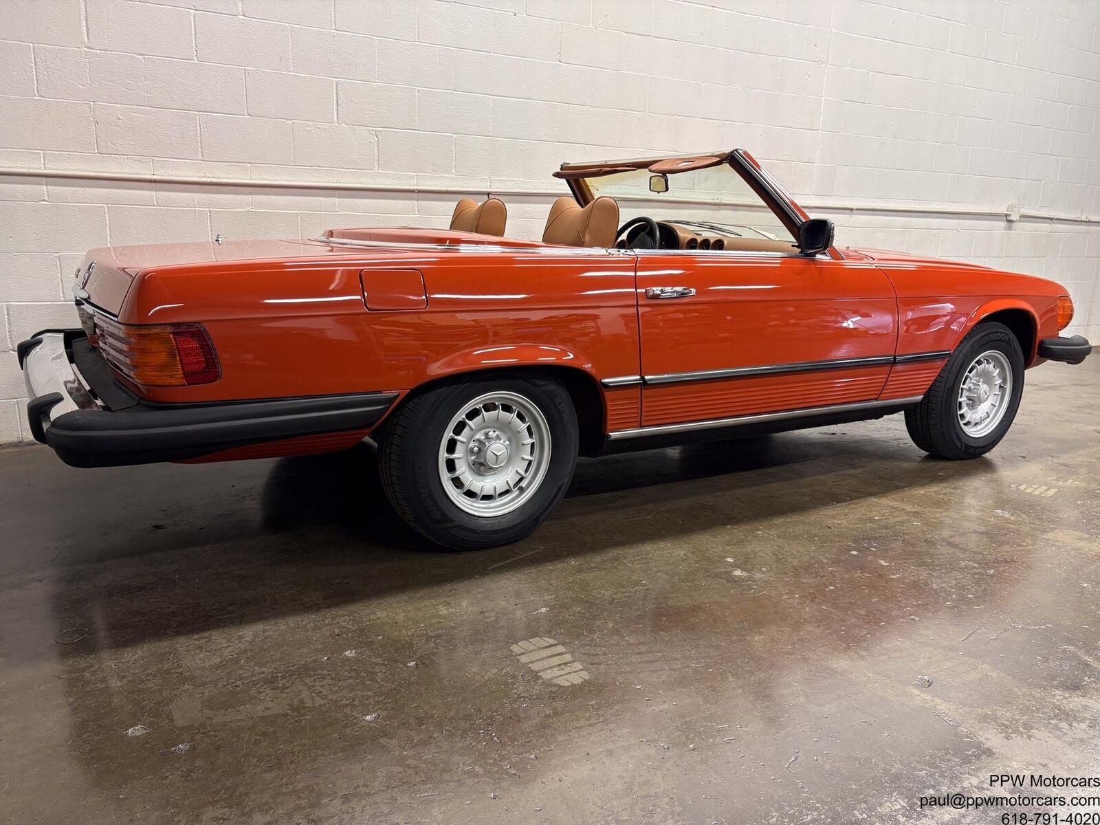 Mercedes-Benz-SL-Class-1979-Convertible-27