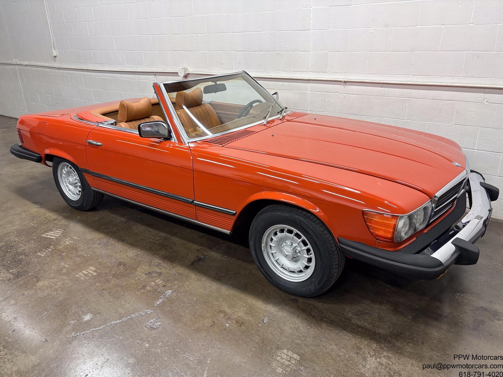 Mercedes-Benz-SL-Class-1979-Convertible-29