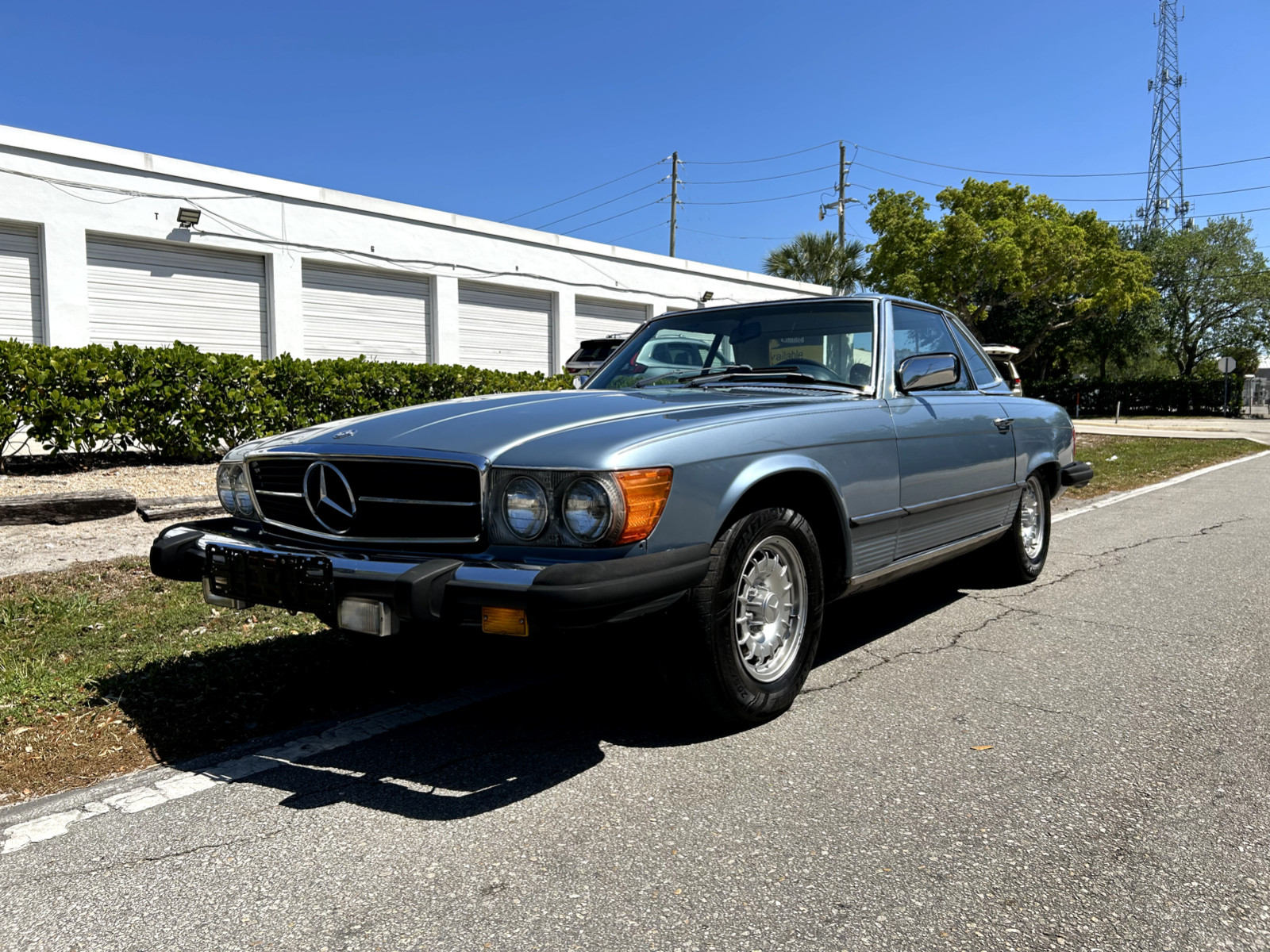 Mercedes-Benz-SL-Class-1979-Convertible-3