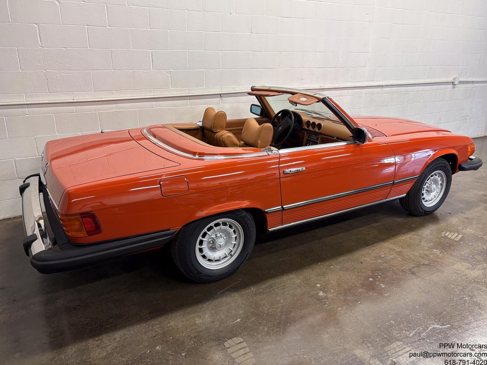 Mercedes-Benz-SL-Class-1979-Convertible-30
