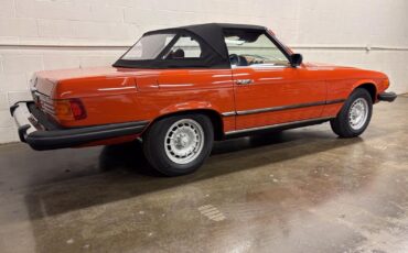 Mercedes-Benz-SL-Class-1979-Convertible-33