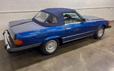 Mercedes-Benz-SL-Class-1979-Convertible-34