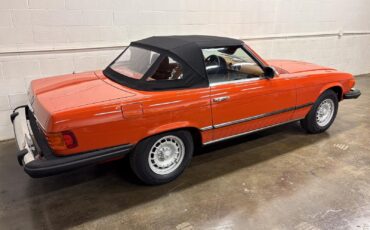 Mercedes-Benz-SL-Class-1979-Convertible-36
