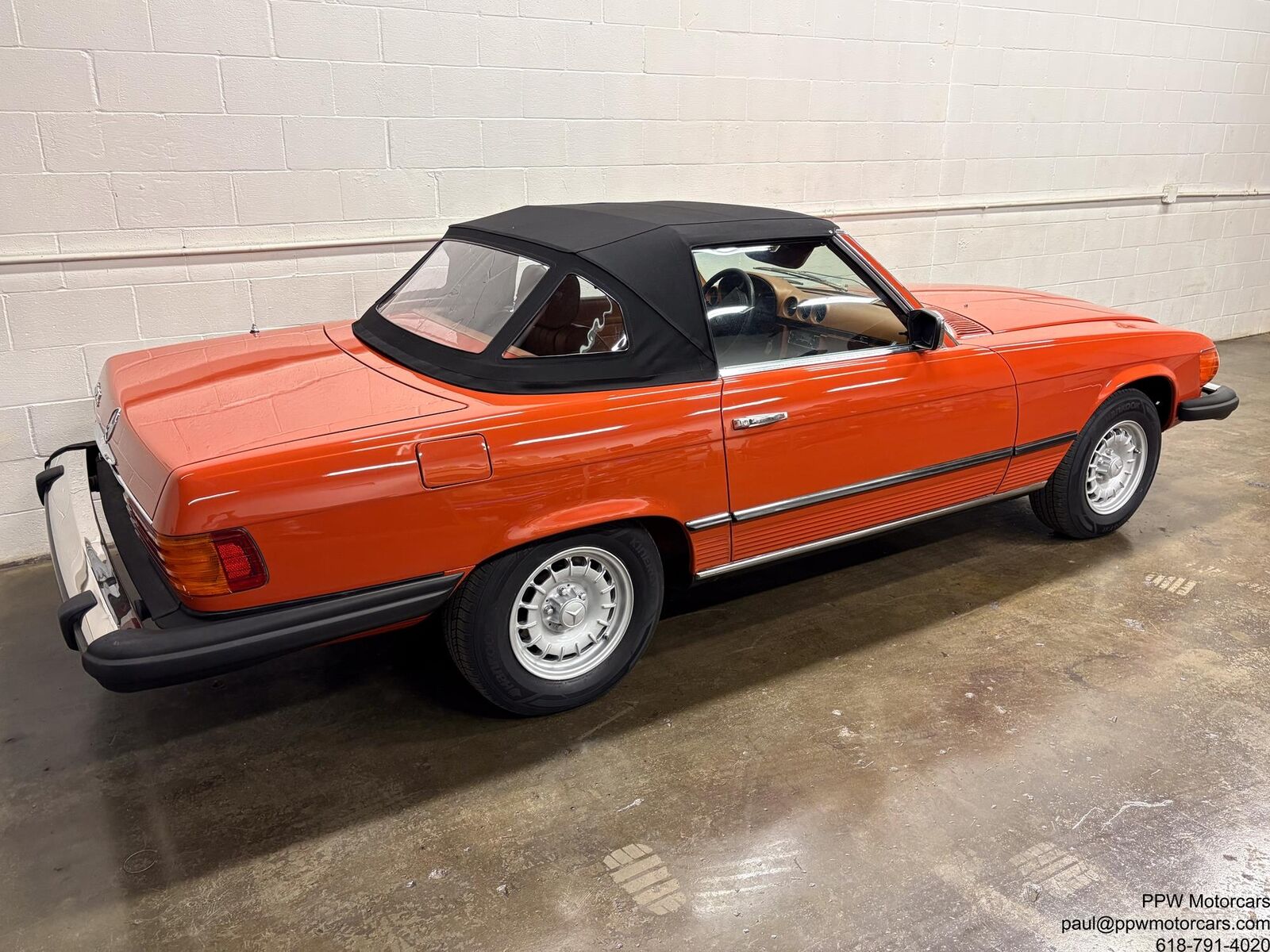 Mercedes-Benz-SL-Class-1979-Convertible-36