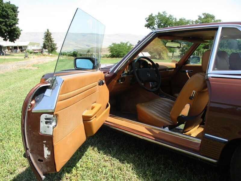 Mercedes-Benz-SL-Class-1979-Convertible-4