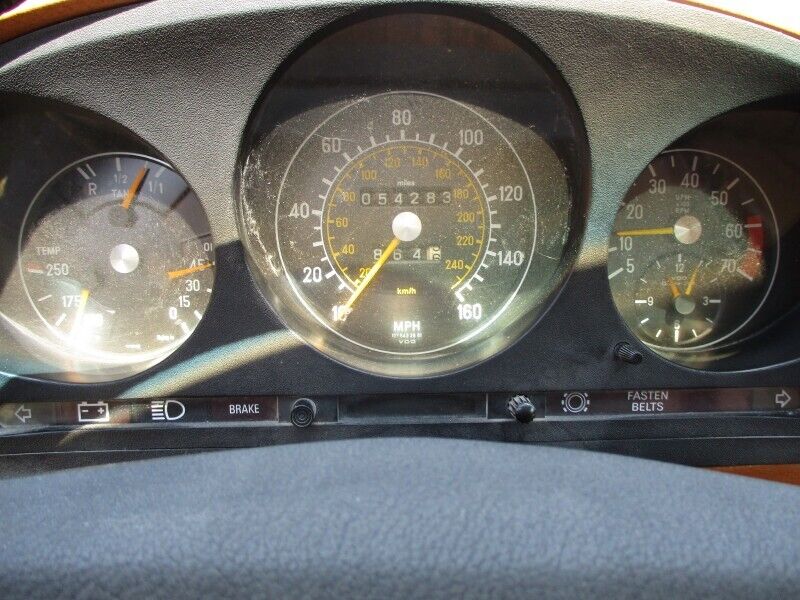 Mercedes-Benz-SL-Class-1979-Convertible-7