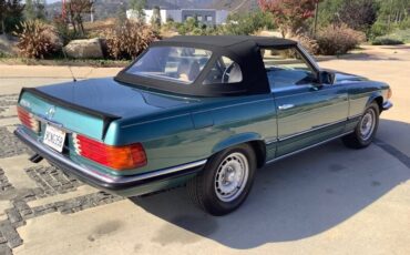 Mercedes-Benz-SL-Class-1980-Convertible-10