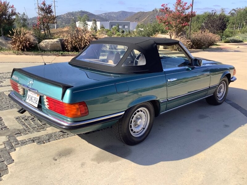 Mercedes-Benz-SL-Class-1980-Convertible-10