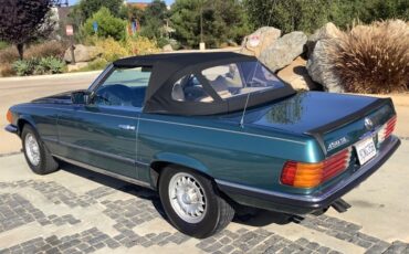 Mercedes-Benz-SL-Class-1980-Convertible-12