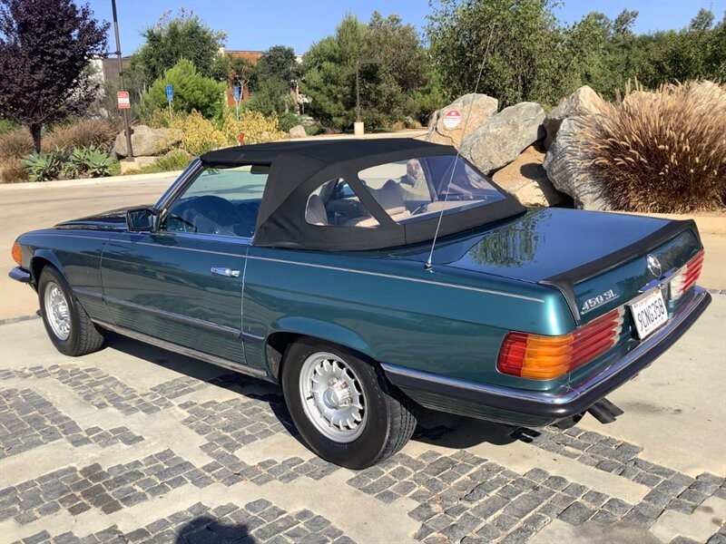 Mercedes-Benz-SL-Class-1980-Convertible-12