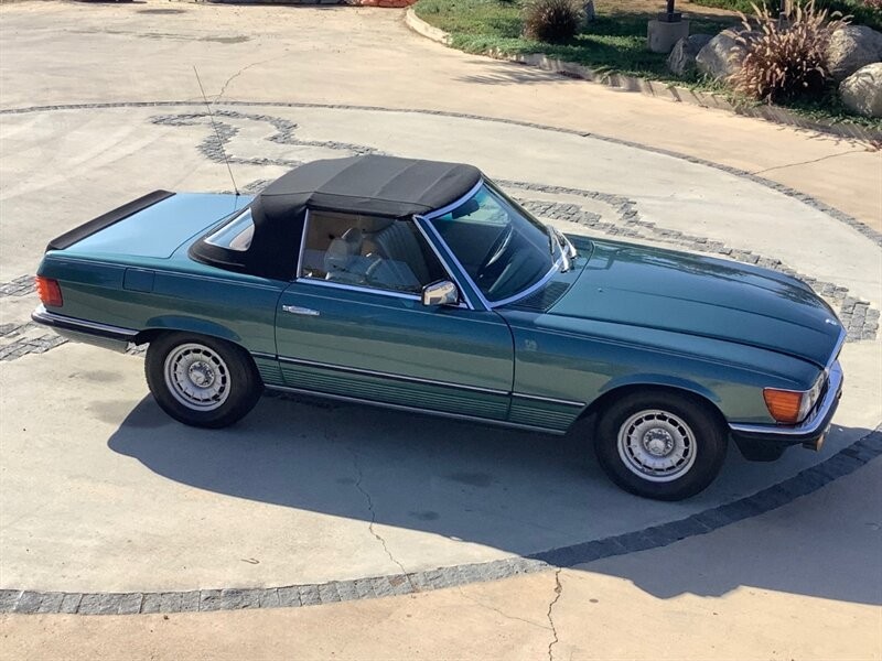 Mercedes-Benz-SL-Class-1980-Convertible-17